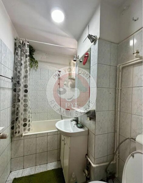 Plaza Mall | Apartament 3 camere | semidecomandat | 64mp | B11041